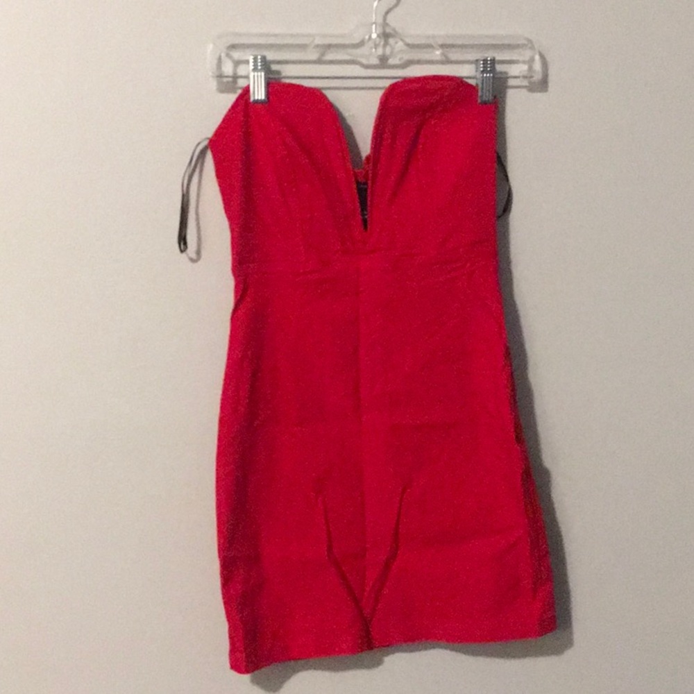 Plunging strapless dress